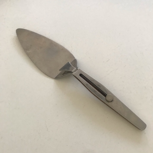 Vintage Yax Cake Pie Server - Picture 3 of 8